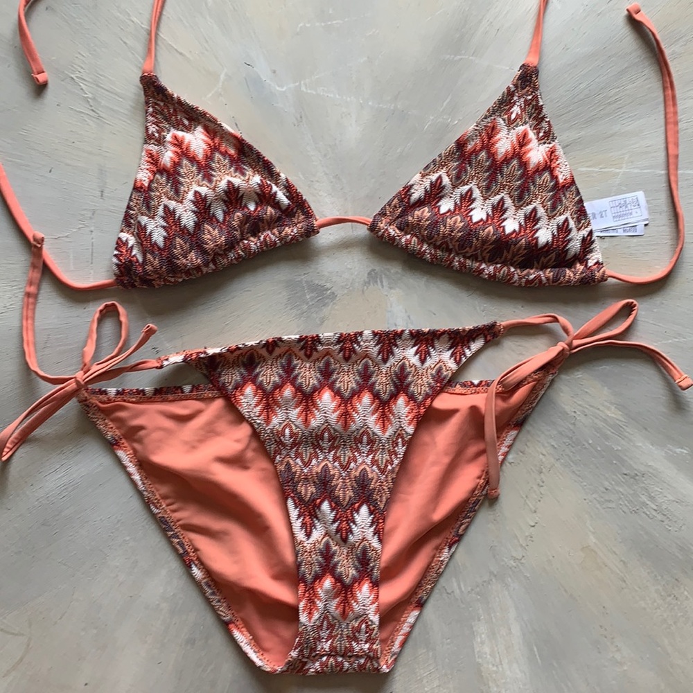 - FOREVER 21 BIKINI -